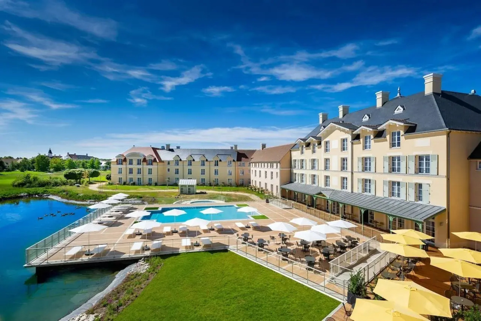 Staycity Aparthotels, Near Disneyland® Paris