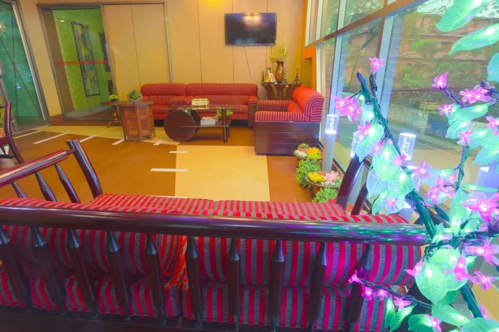 Farmis Garden Hotel & Restaurant