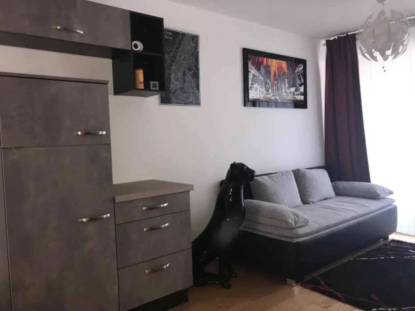 Red Flower Apartment with Pool - 5 min to Lake