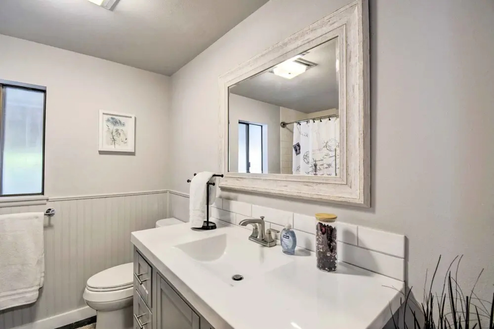 Relaxing Poulsbo Duplex w/ Liberty Bay Views!