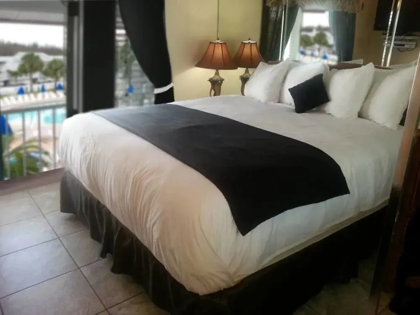 Paradise Lakes Resort, Clothing Optional Resort - Adult Only