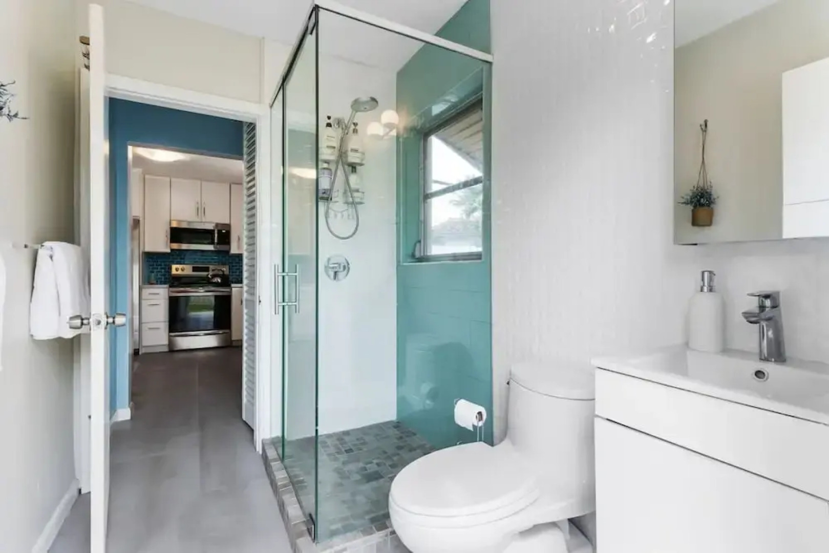 Oasis Backyard With Heated Pool Oakland Park