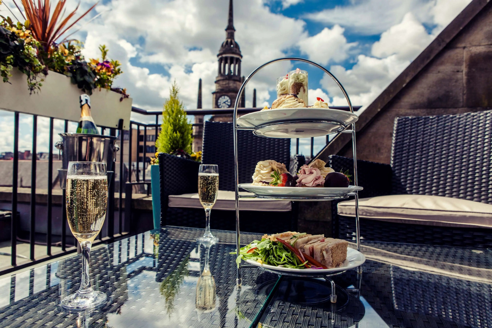 Carlton George Hotel