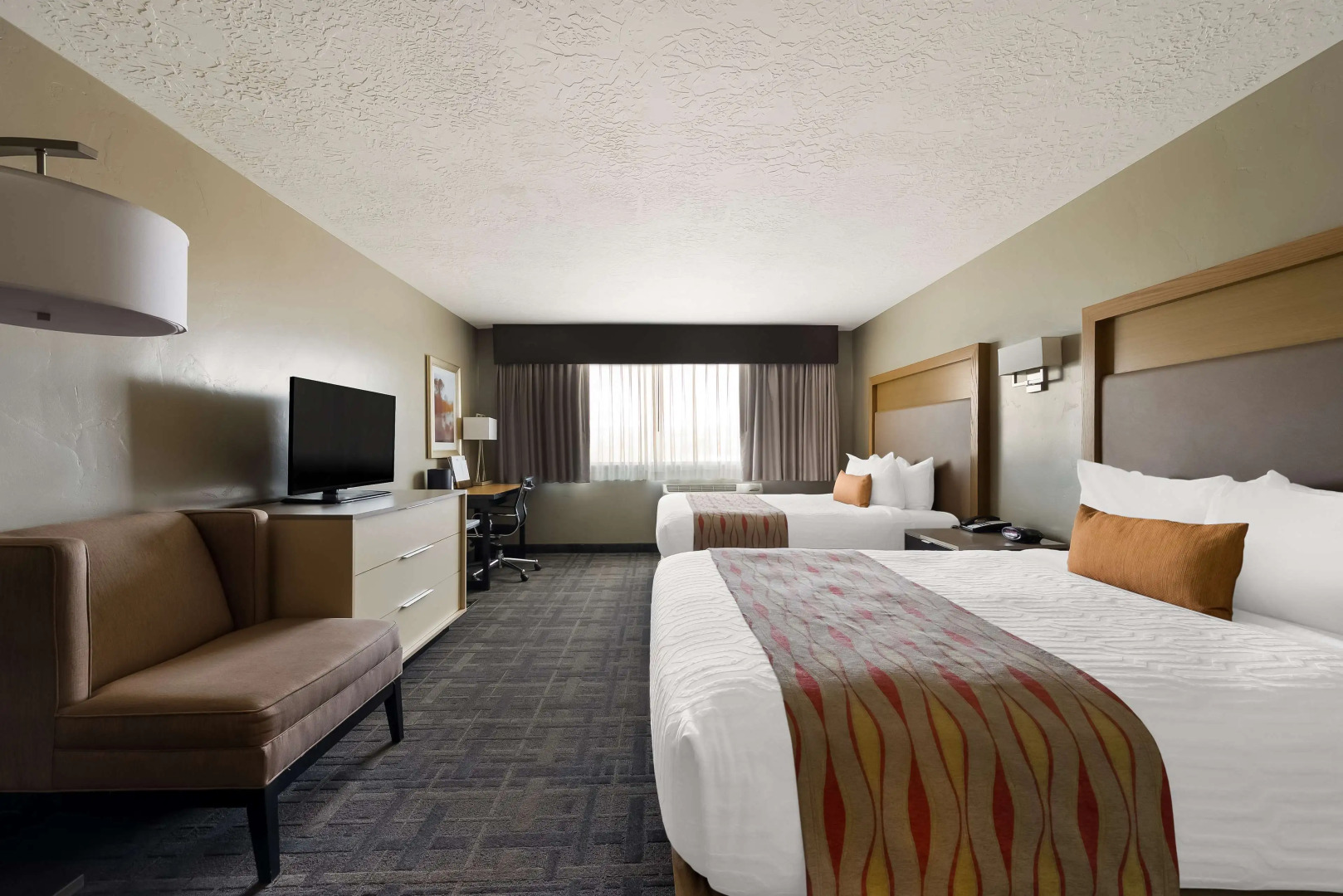 Best Western Plus Landmark Hotel