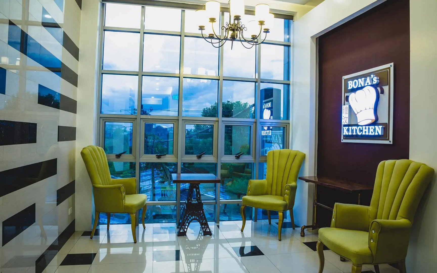 Facade by Hotel Fina