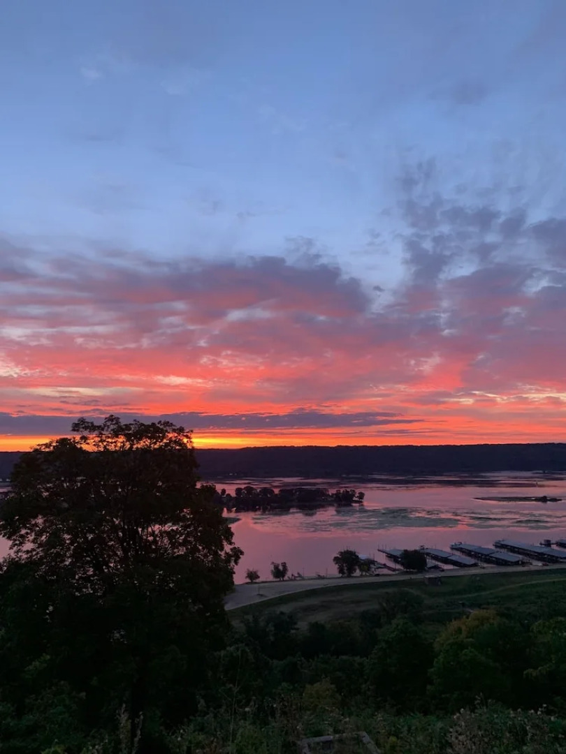 Eagle View Motel & Retreat