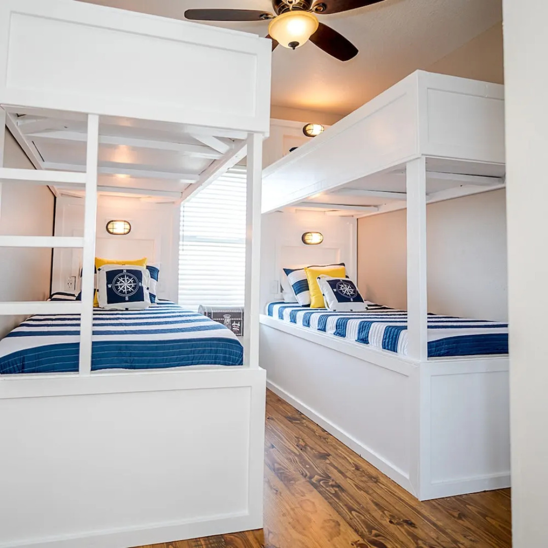 Serenity By the Sea - Great Views in Treasure Island