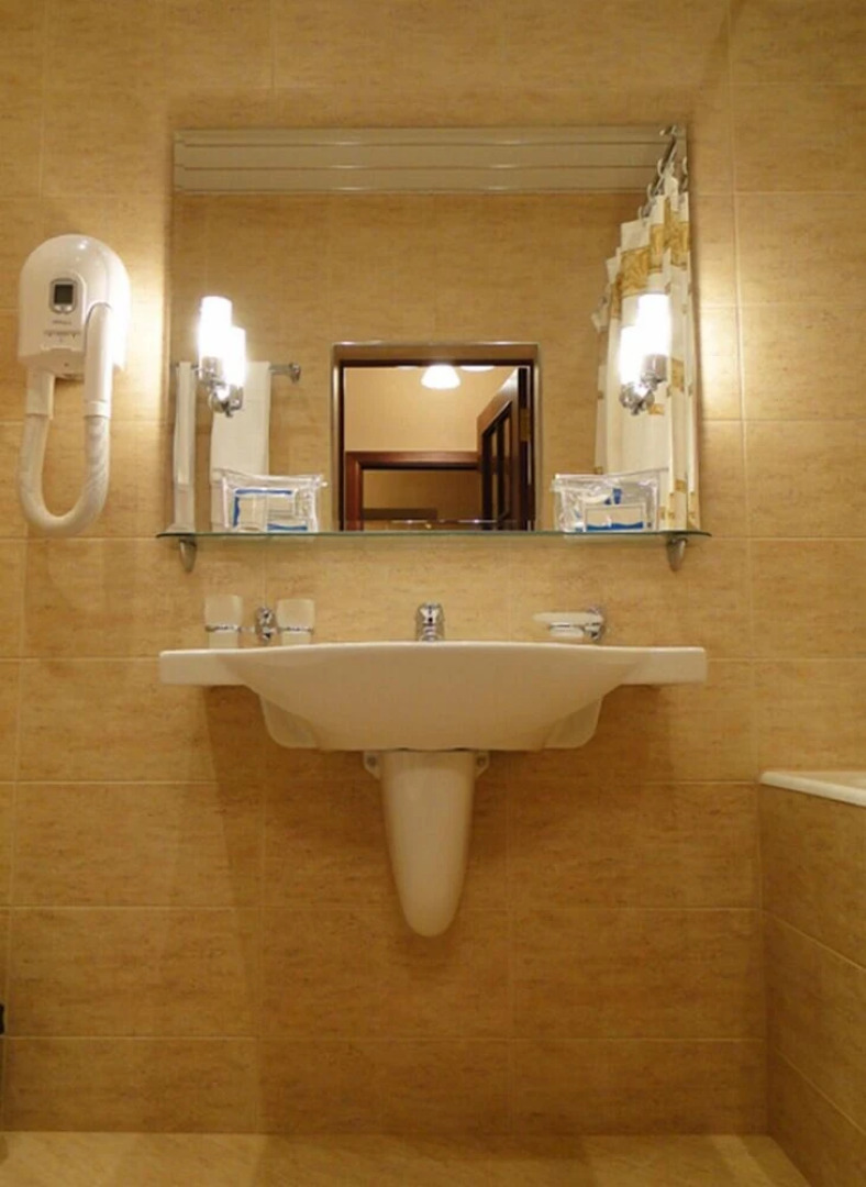 Отель «Бригантина»