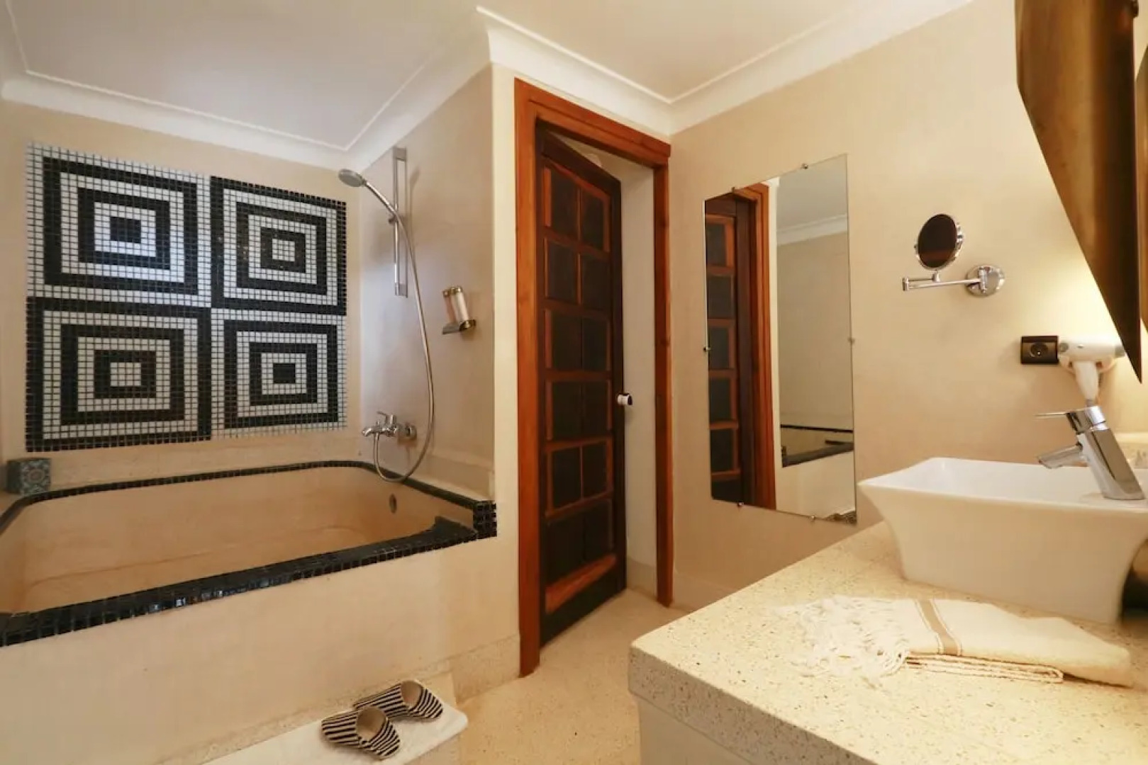 Domaine Malika - Adults Only