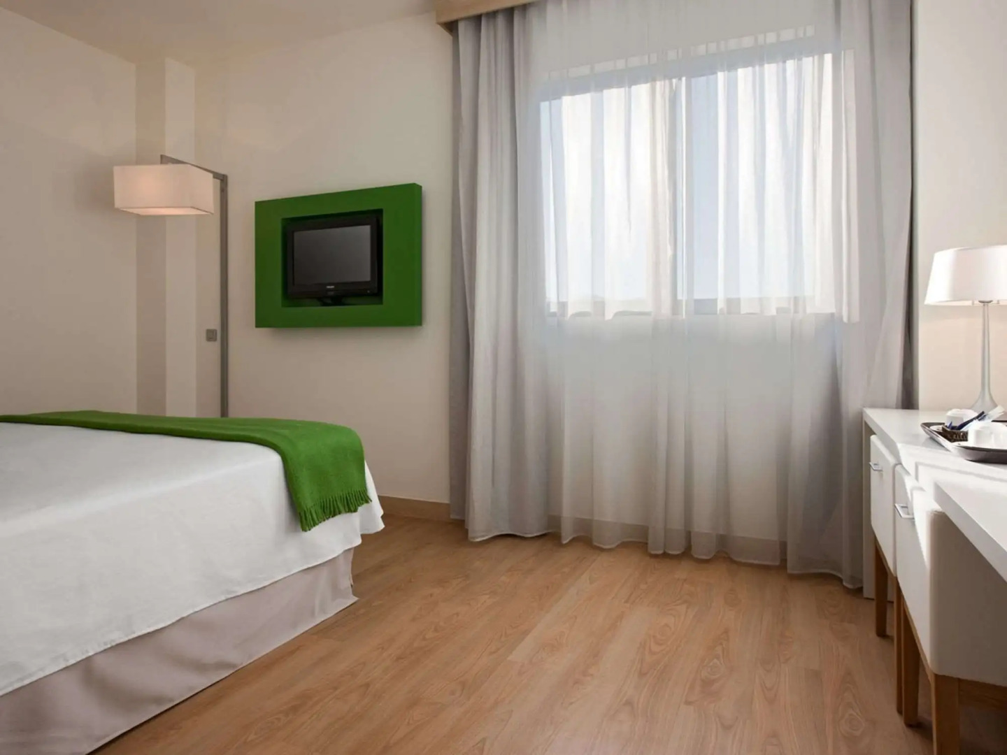 Отель NH Campo Cartagena