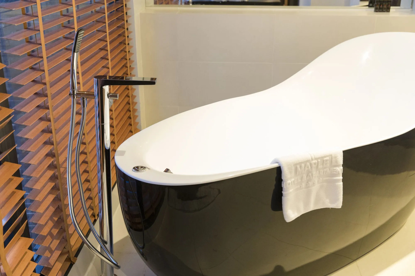 Maple Hotel & Apartment