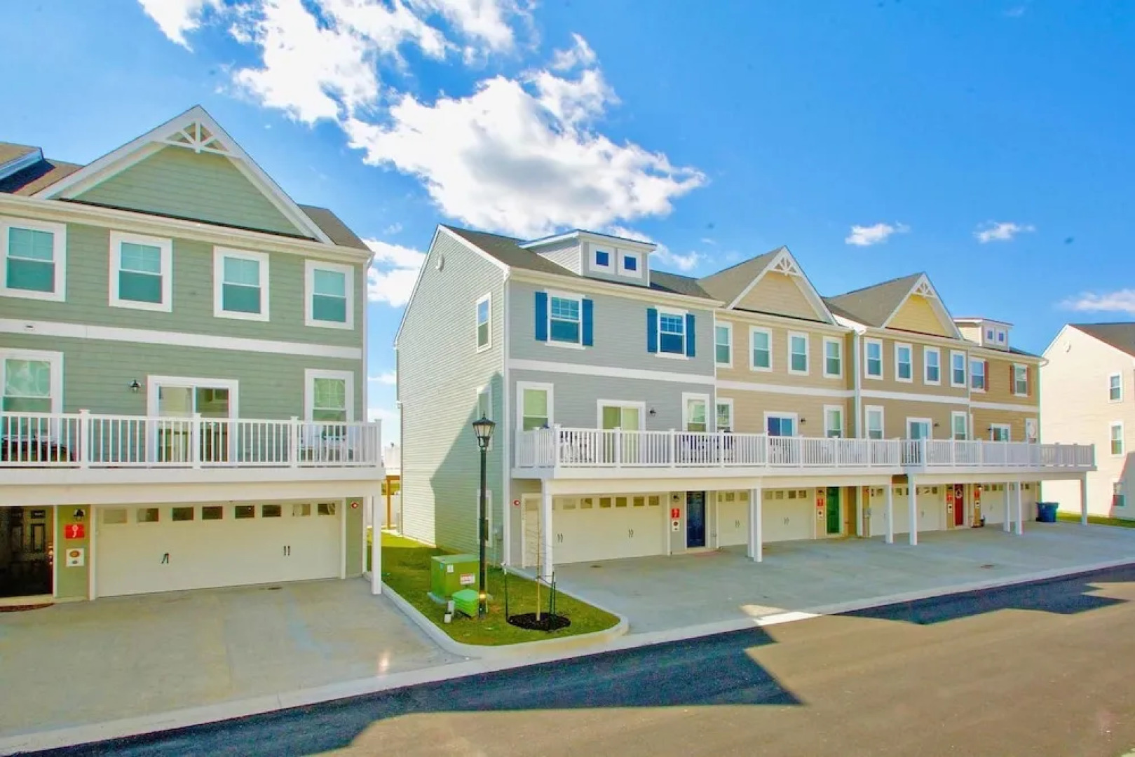 Seaside Village - Sand Bar Lane 12906-1