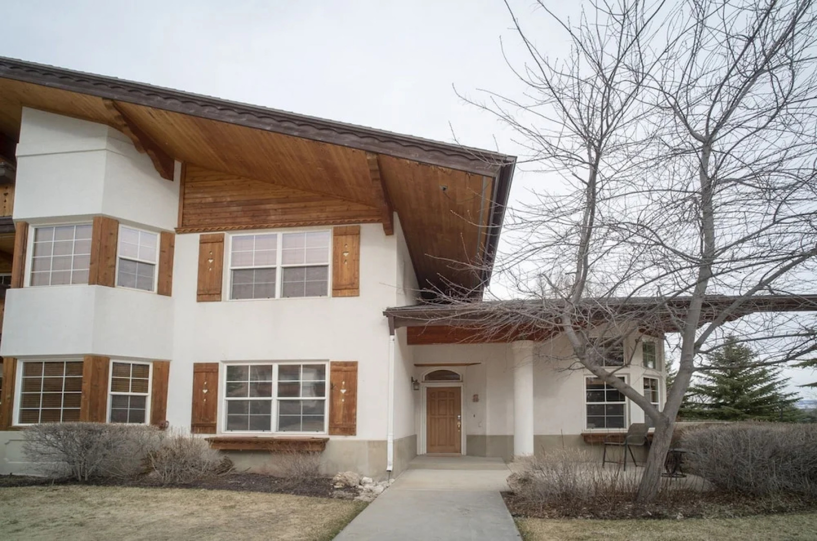 3 Bedroom 3 Bathroom Chalet 719