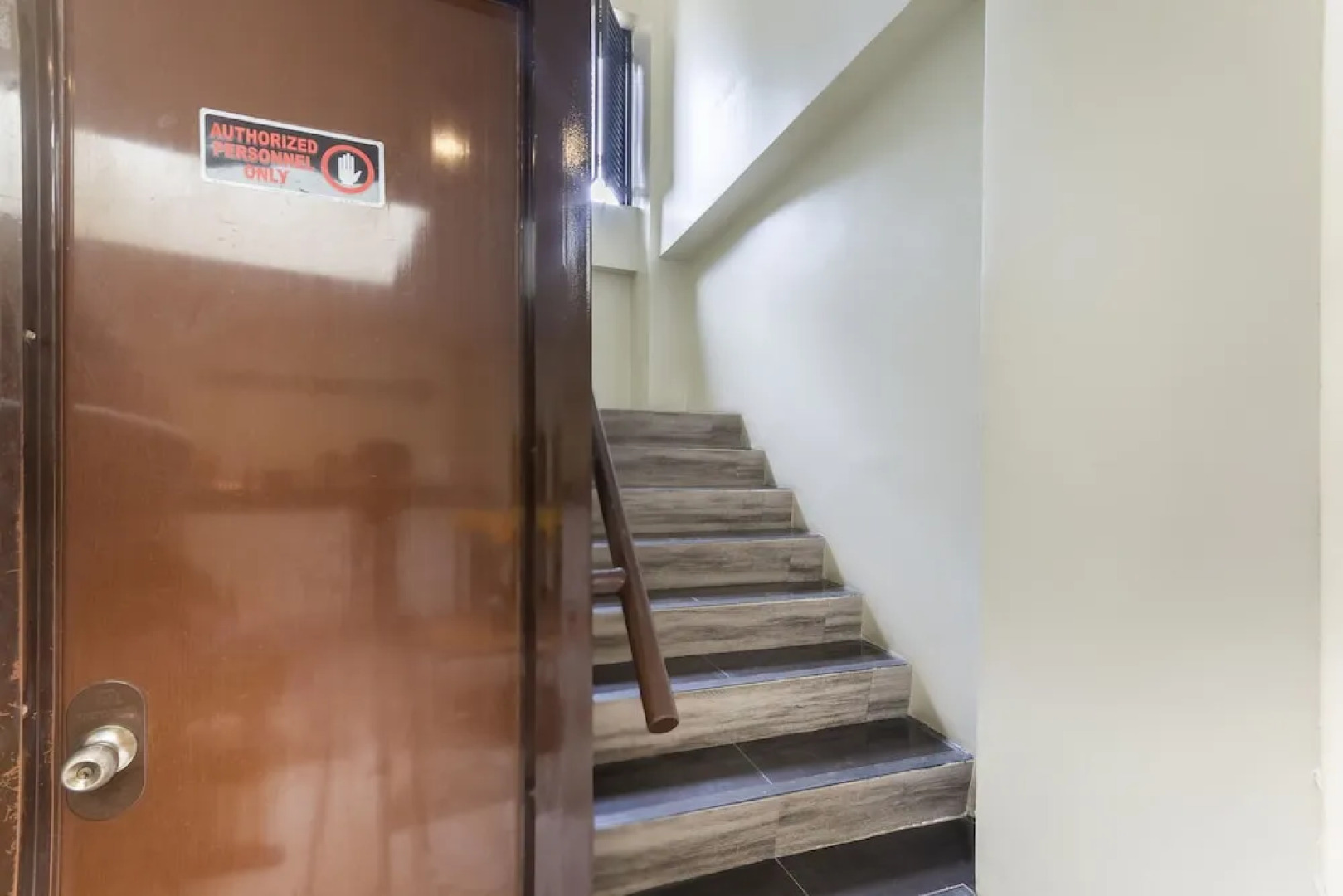 OYO 540 Verovino Suites