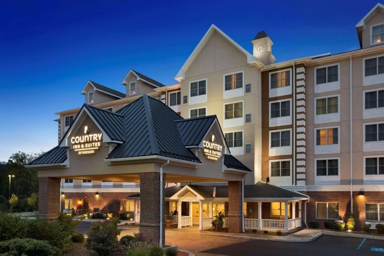 Country Inn & Suites State College