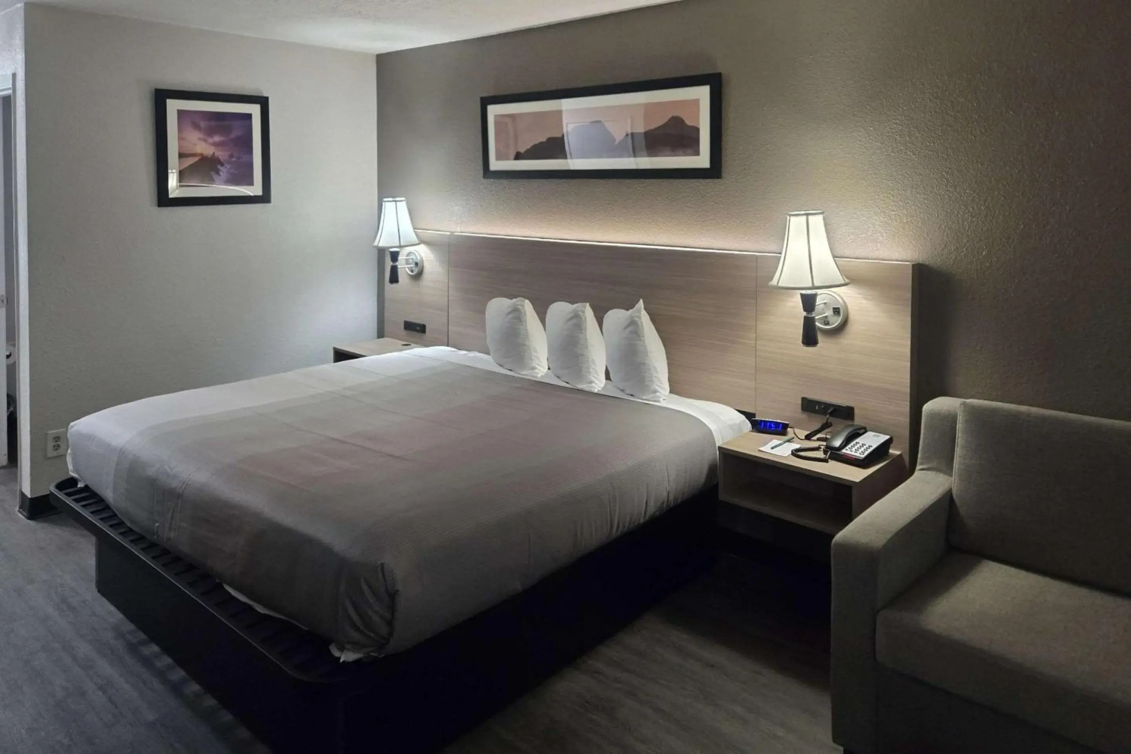 Quality Inn & Suites Sunport Airport Albuquerque