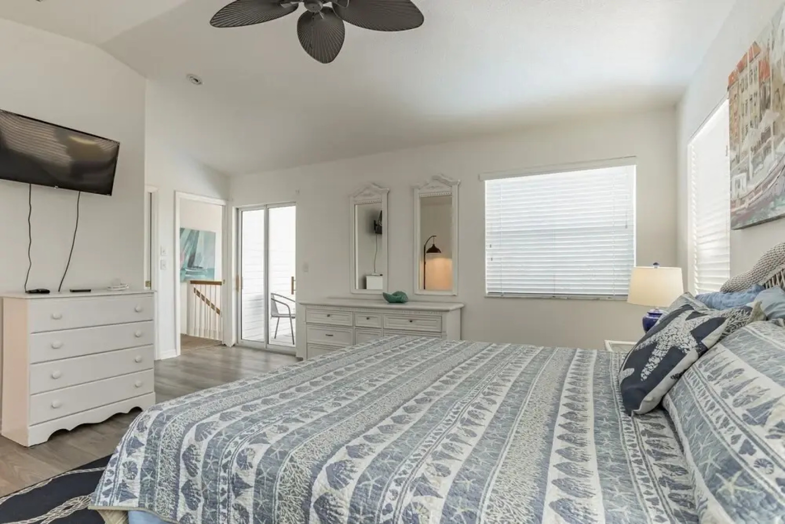 Sunset Views + Steps From The Beach 2 Bedroom Duplex by RedAwning