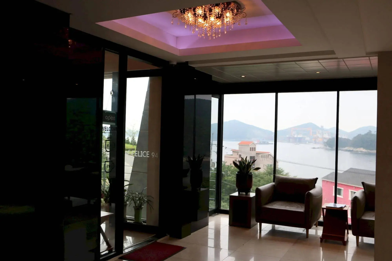 Radiance Tourist Hotel