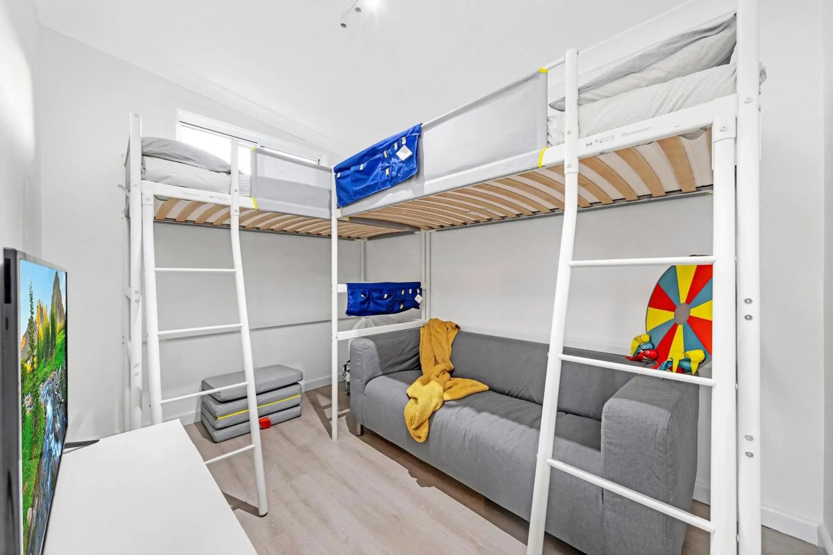 Kos Koliba - Ettalong Beach