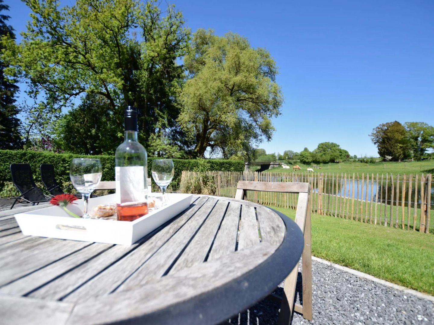 Lavish Holiday Home in Chassepierre With Terrace