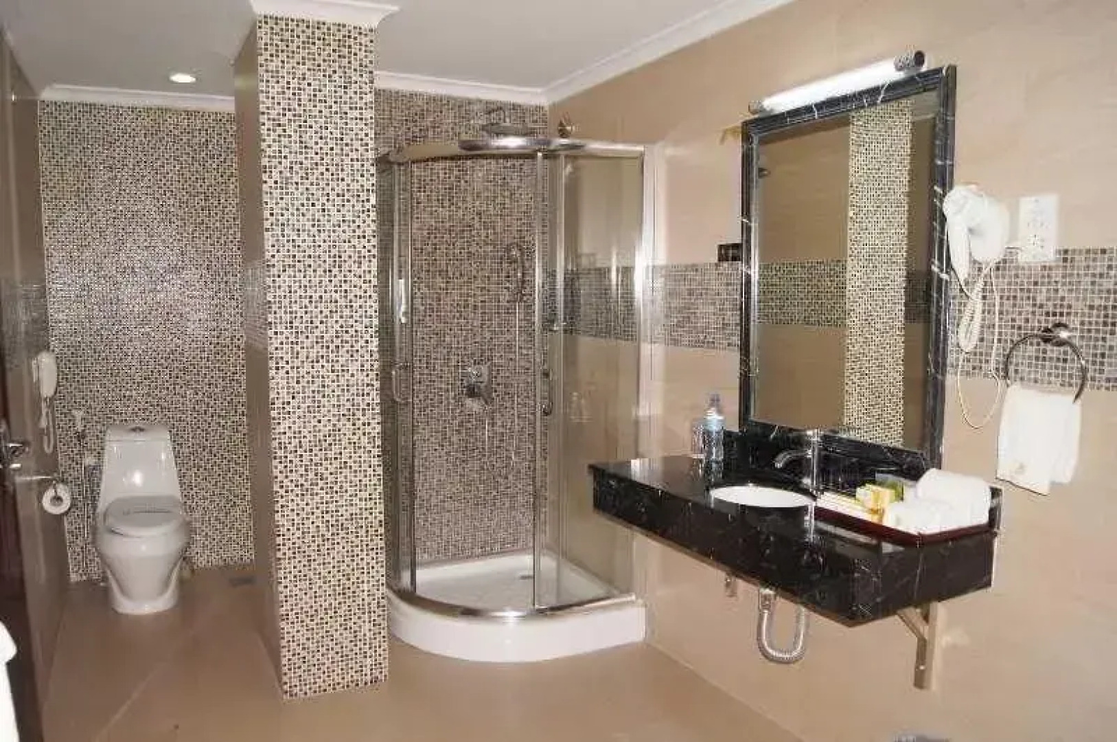 Tiffany Diamond Hotel Indira Gandhi Street