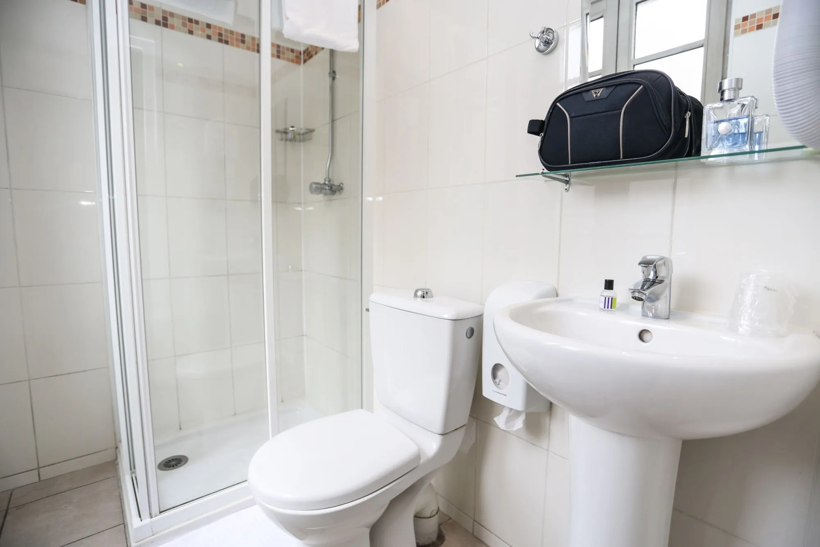 Хостел Le Montclair Montmartre by River