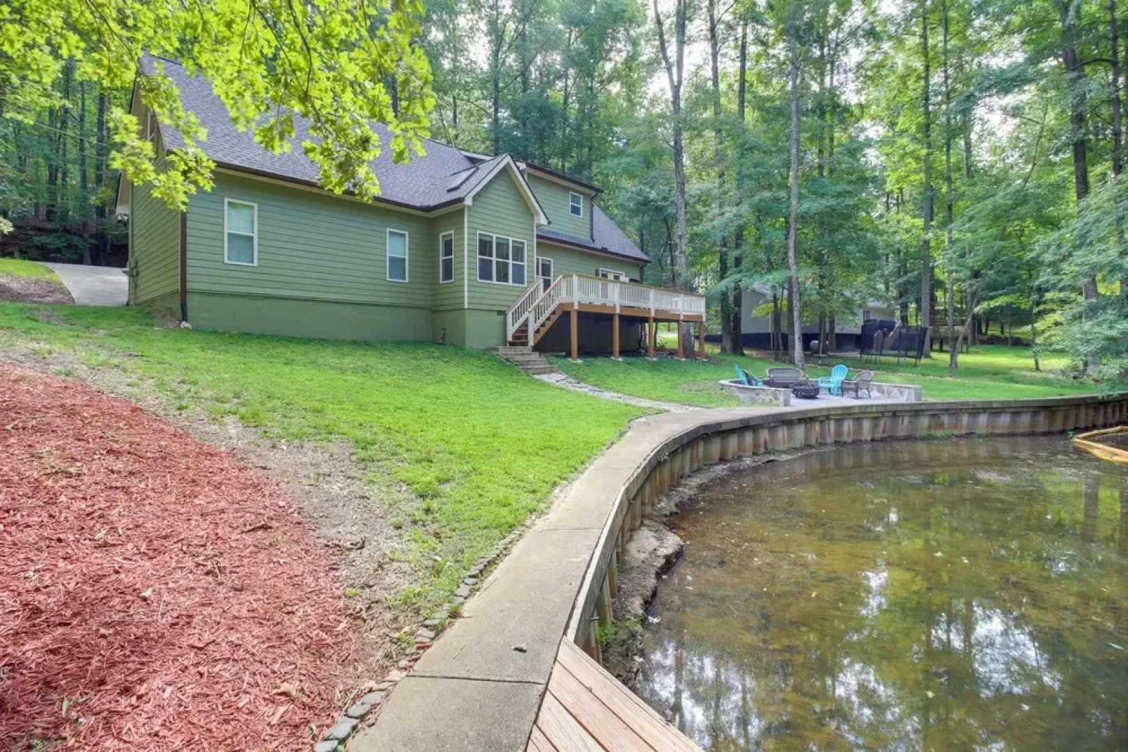 'serene Shores' Lakefront House w/ Dock!