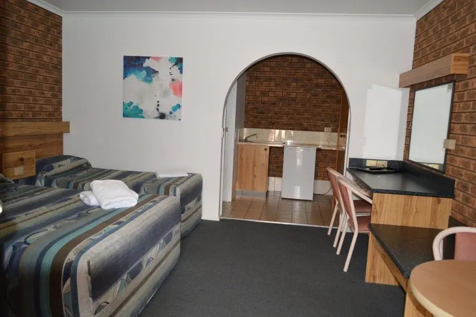 The Cottage Motor Inn Albury CBD