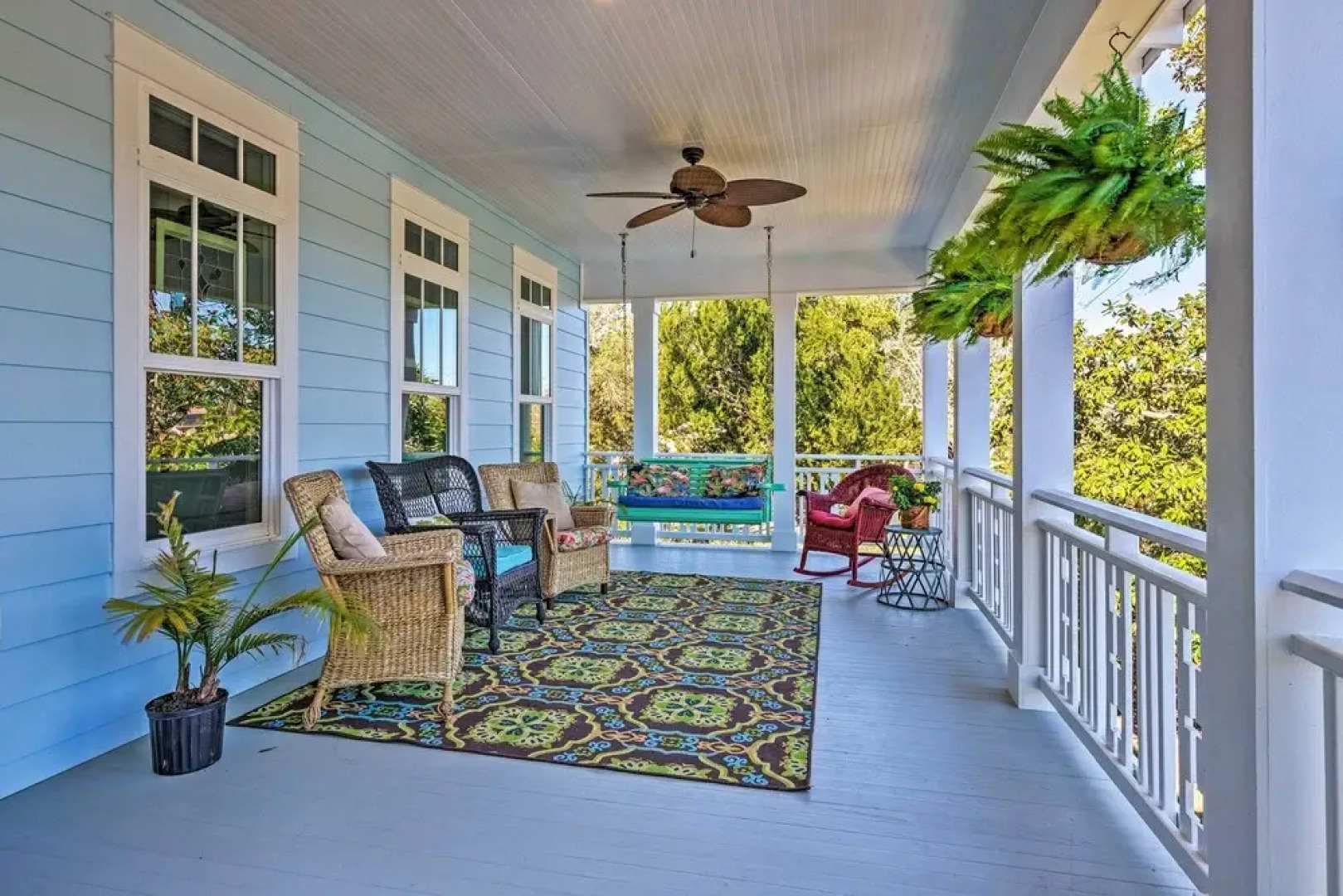 Harbor Oaks Haven: Walk to Front Beach & Downtown!