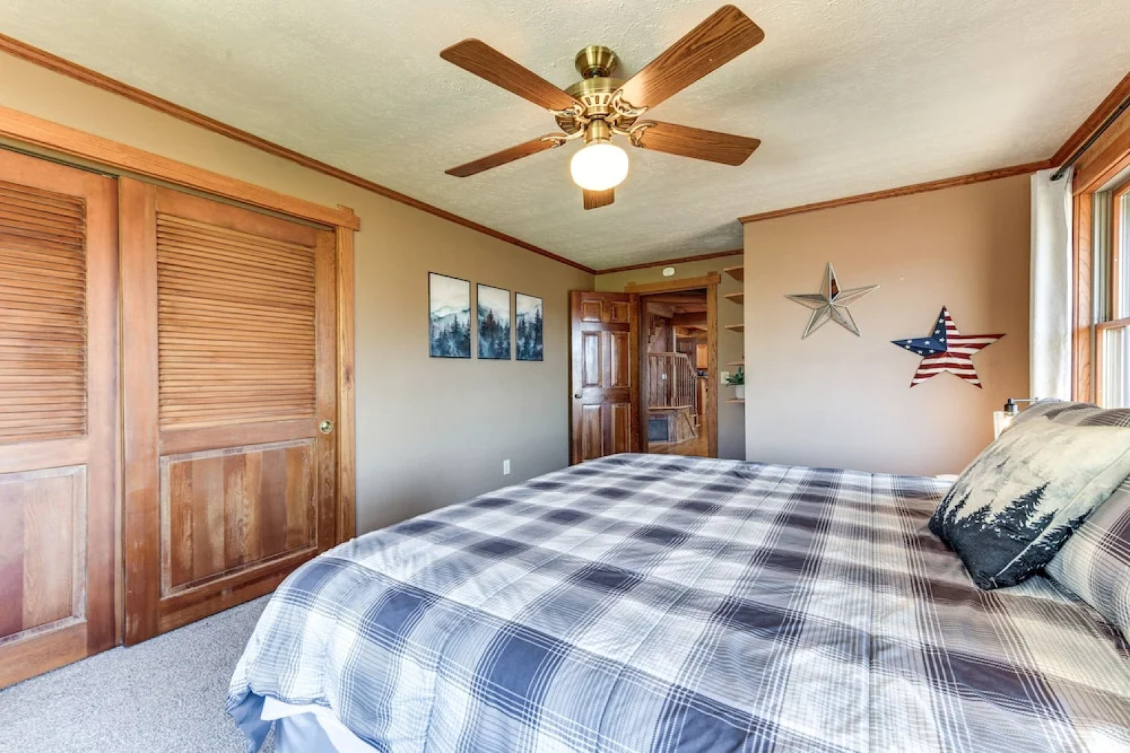 Spacious Maggie Valley Cabin w/ Waterfall On-site!