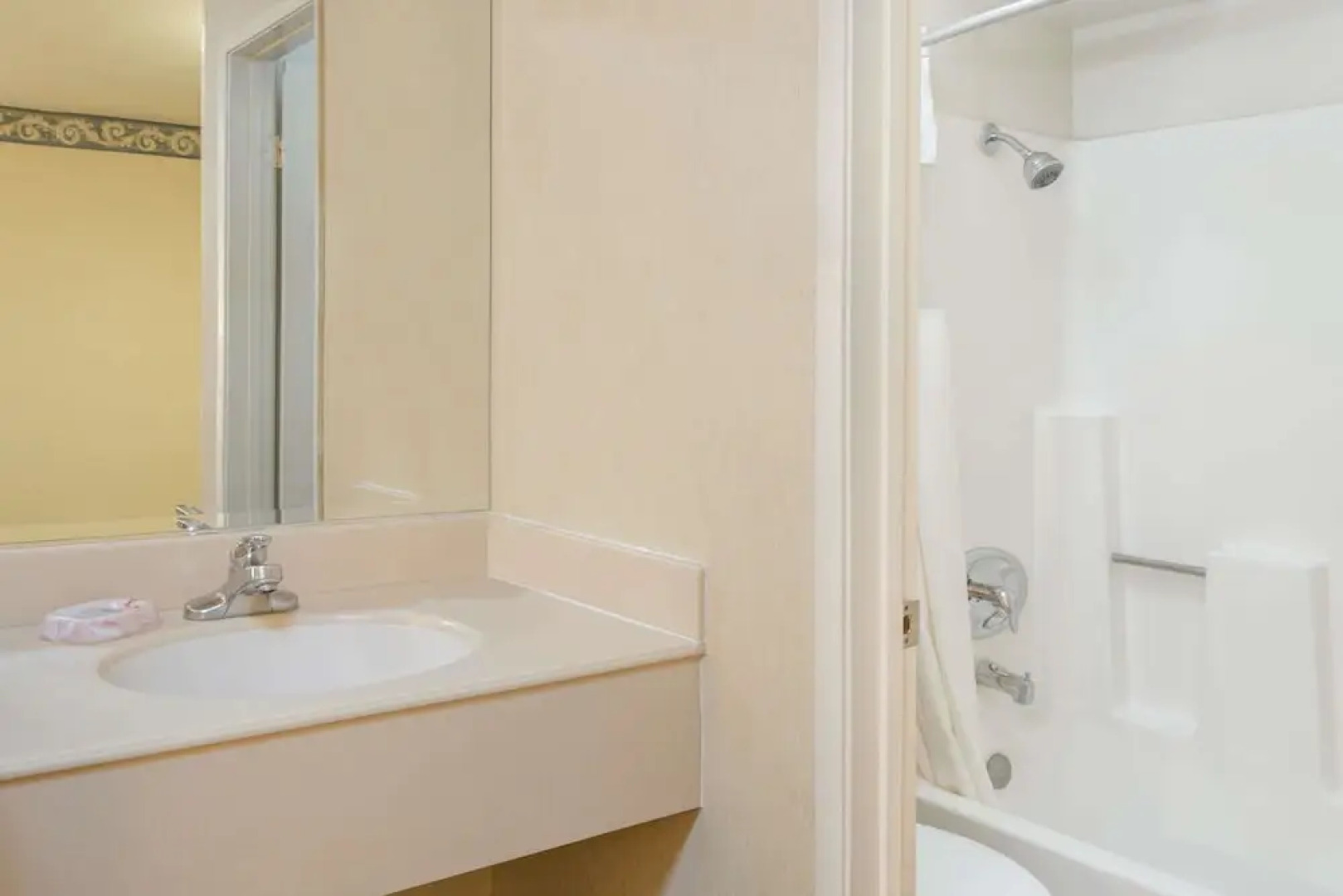 Travelodge By Wyndham San Clemente Beach