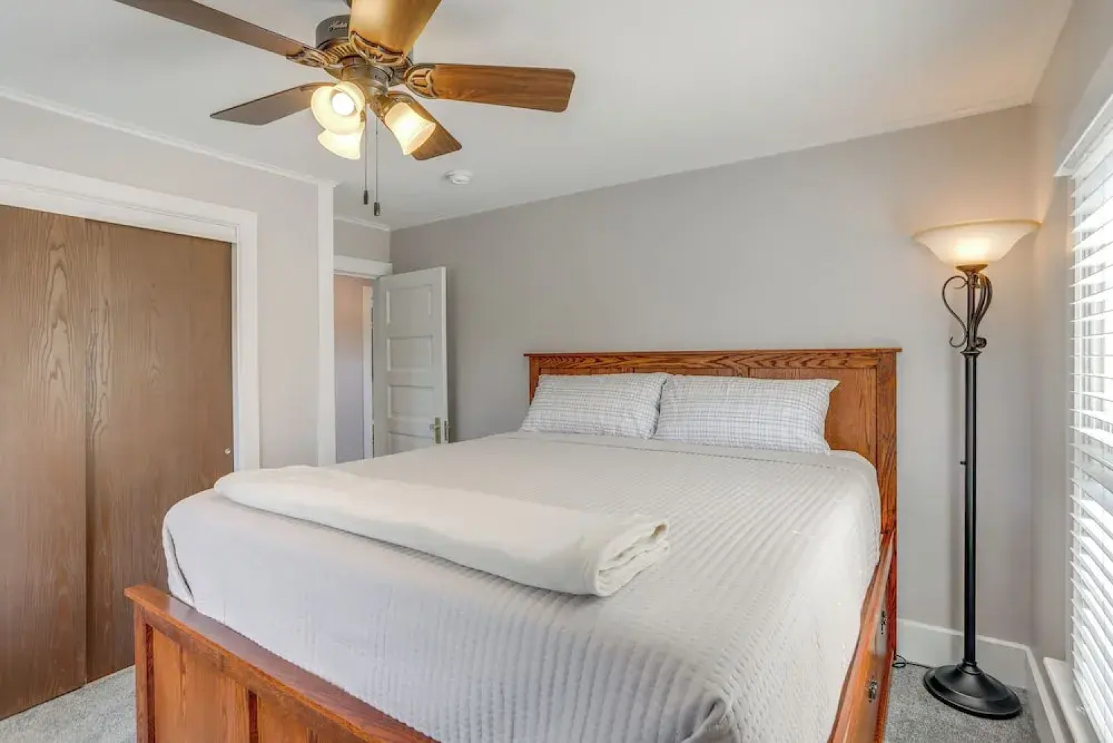 Walk to Lake Erie: Spacious Home in Sandusky!