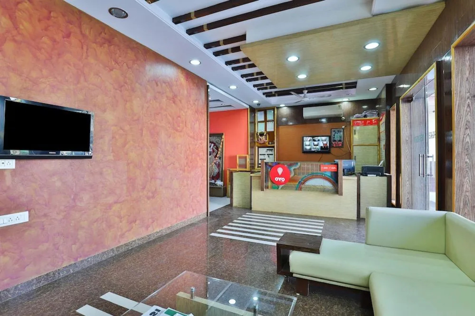 OYO 22574 Hotel Deep Palace