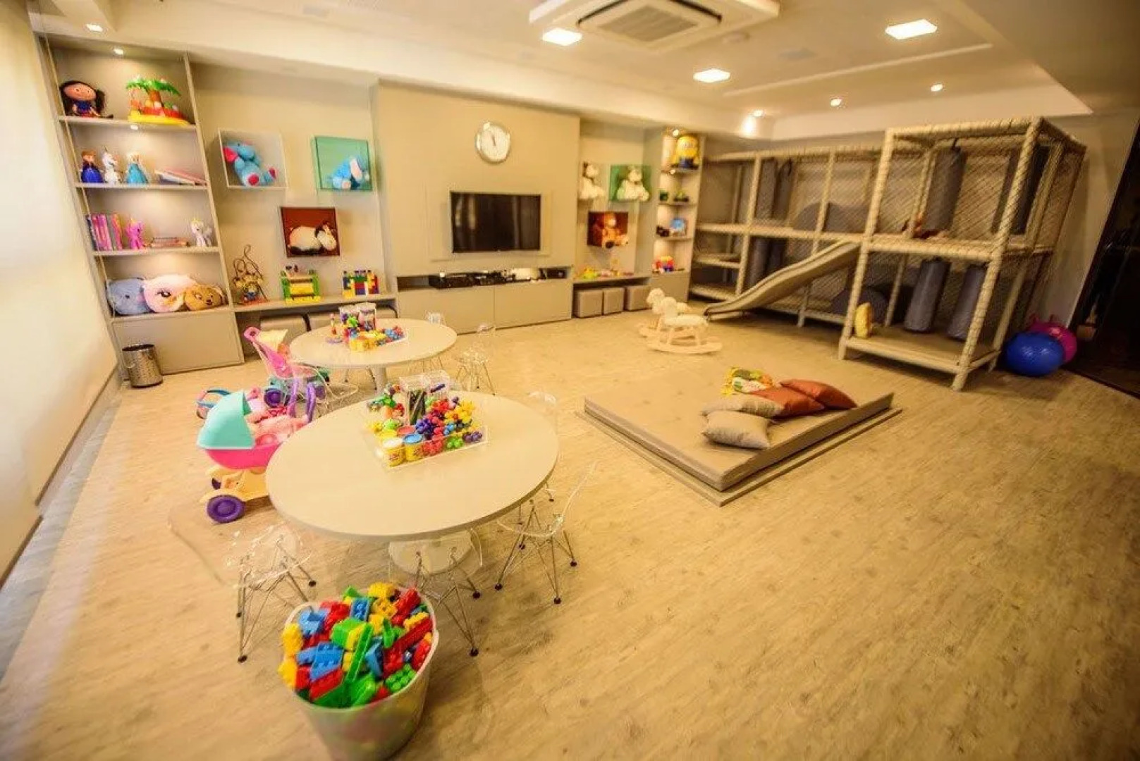 Holandas Prime Shopping Residence