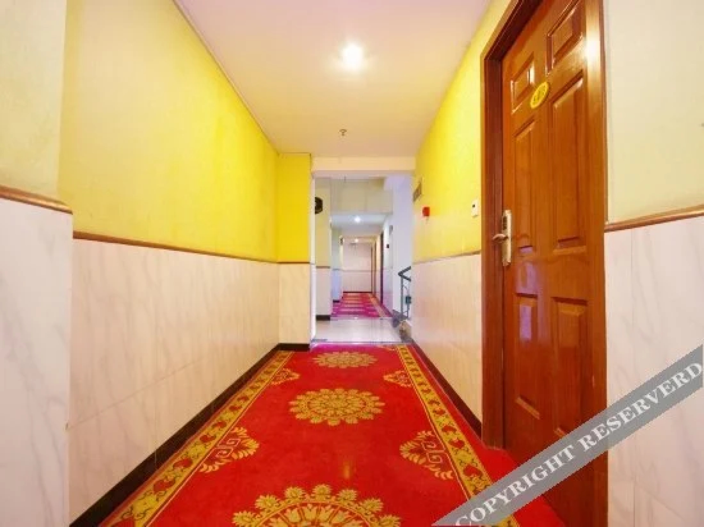 Chengzhong Blue Sky Hotel