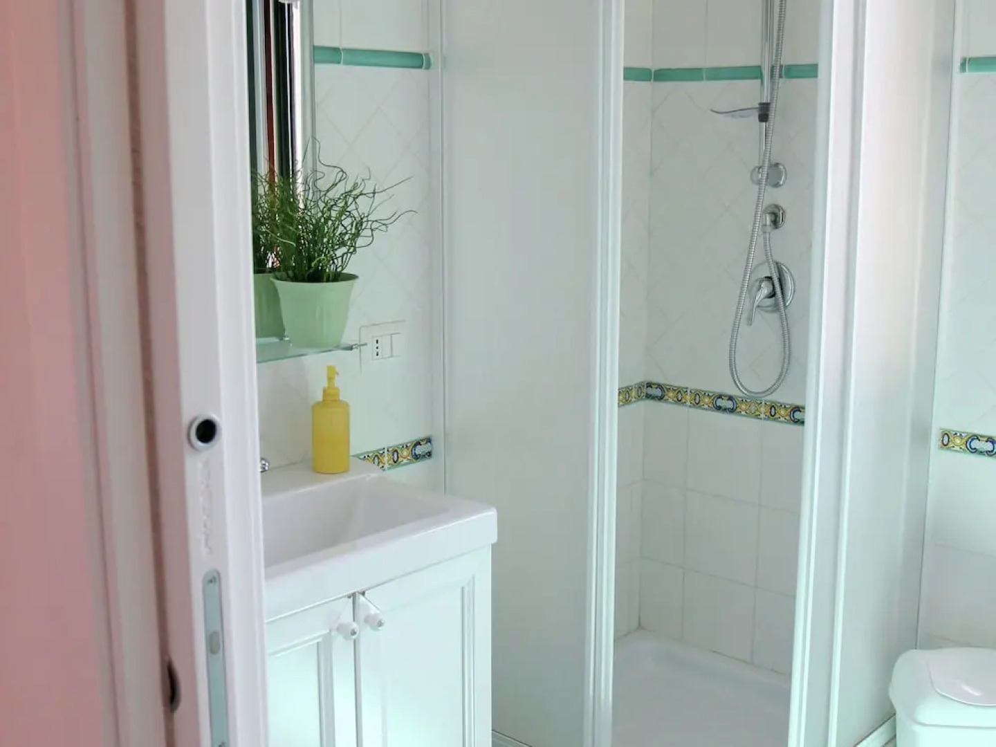 House in the Cilento with Pool And Views of the Hills From the Large Terrace