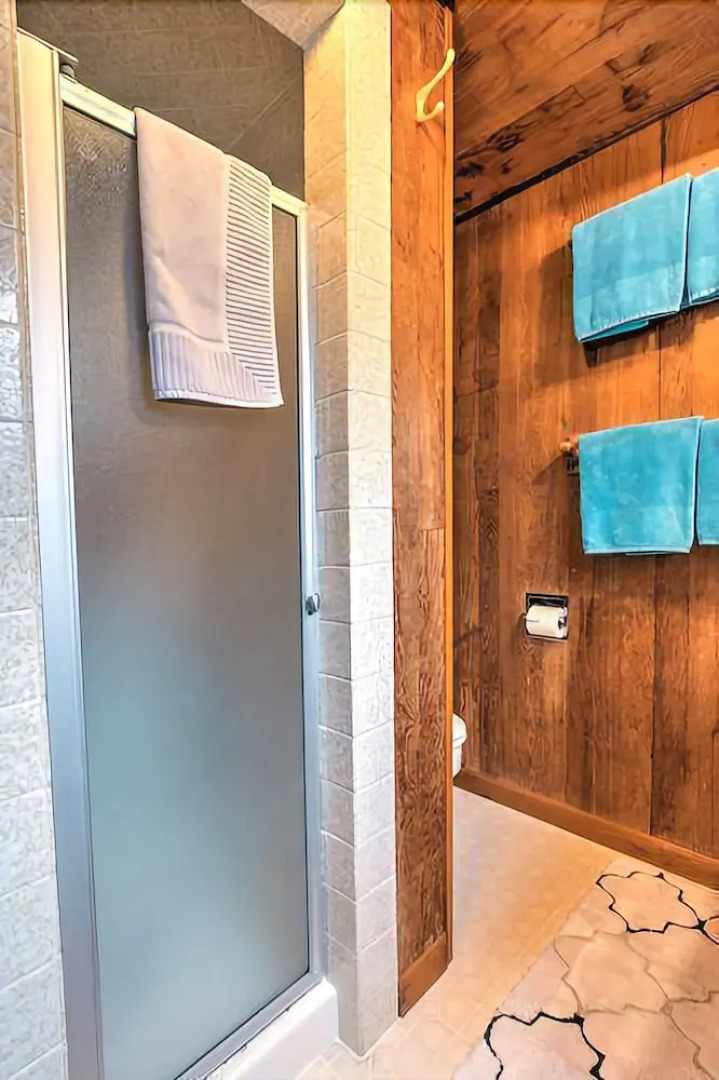 Shaw's Oceanfront Bed and Breakfast