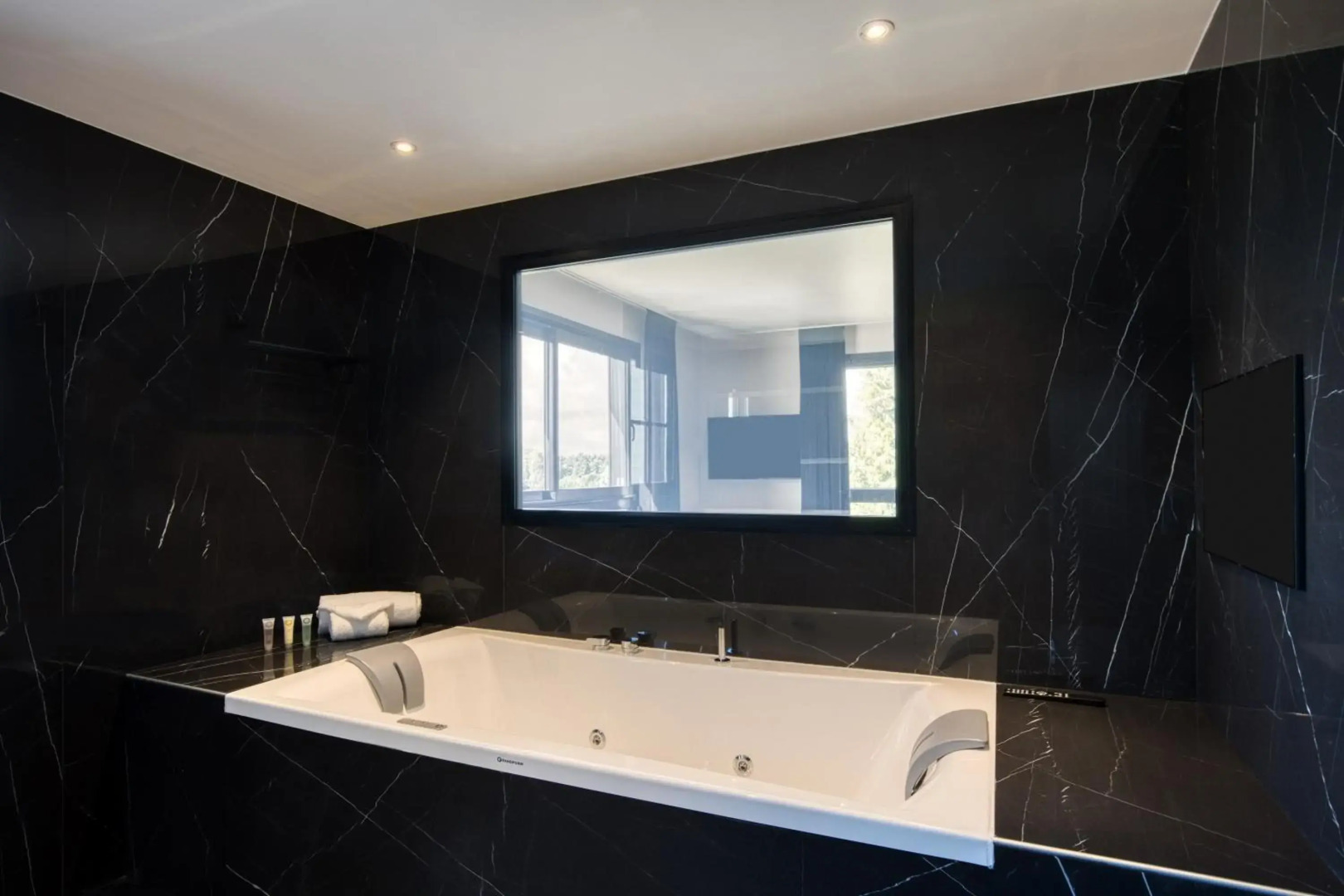 Best Western Plus Le Fairway Hotel & Spa Golf d'Arras