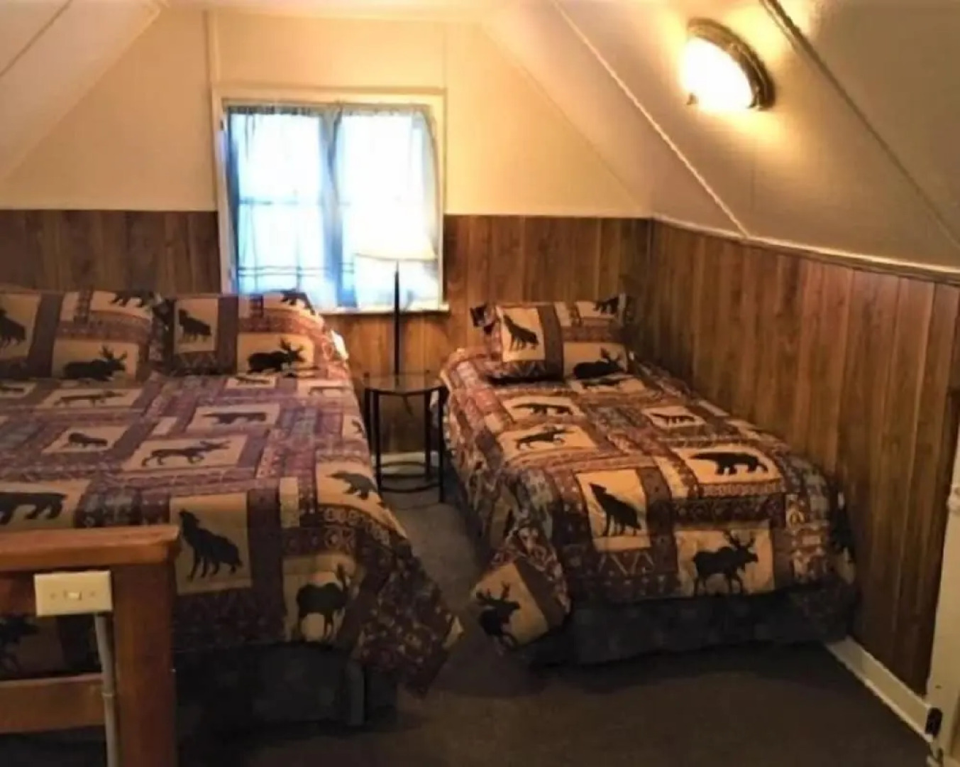 Golden Bear Cottages