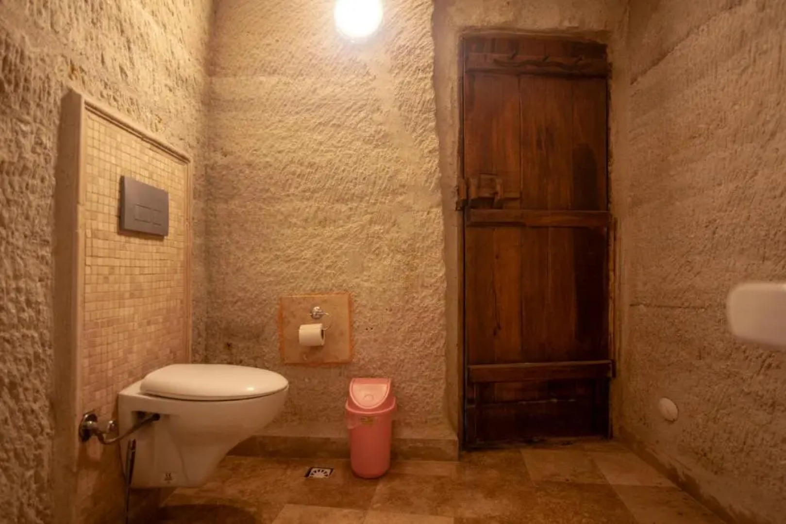 Seven Rock Cave Hotel