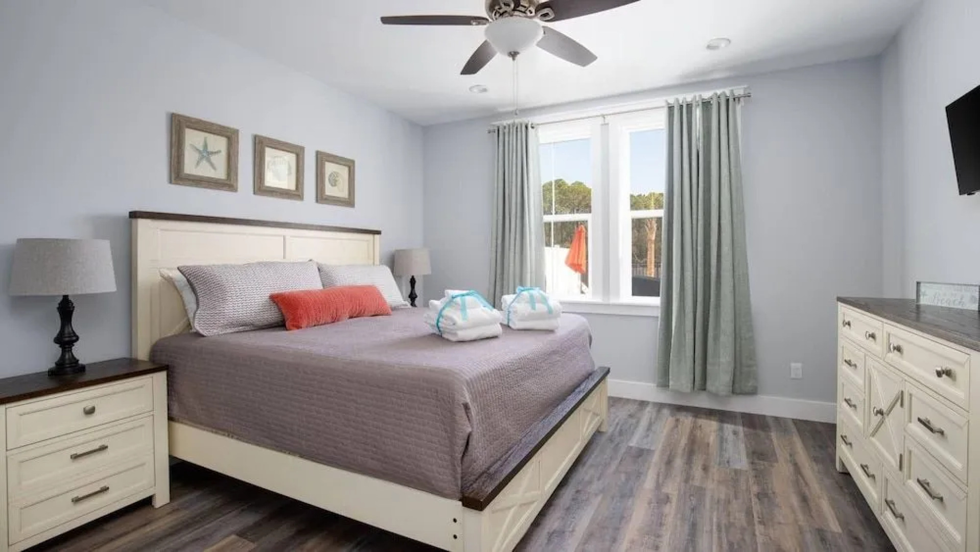 Pier Relaxation II By Blueswell