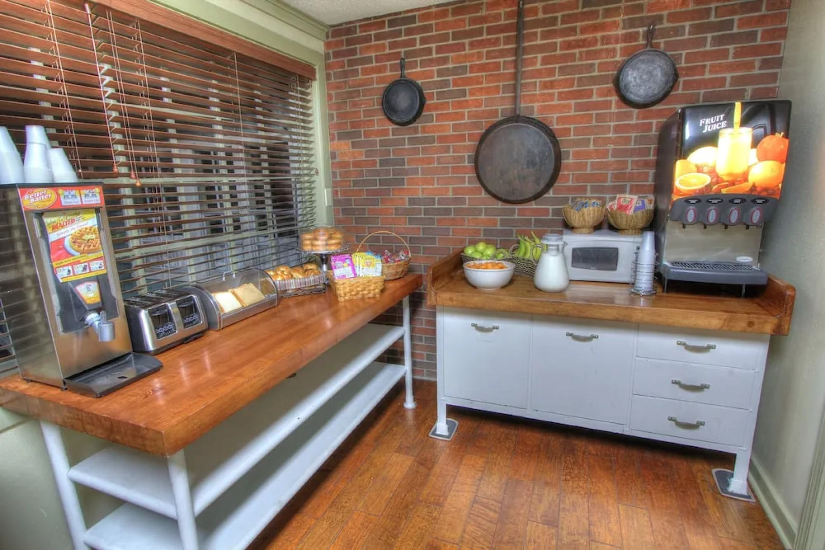 The Historic Gatlinburg Inn