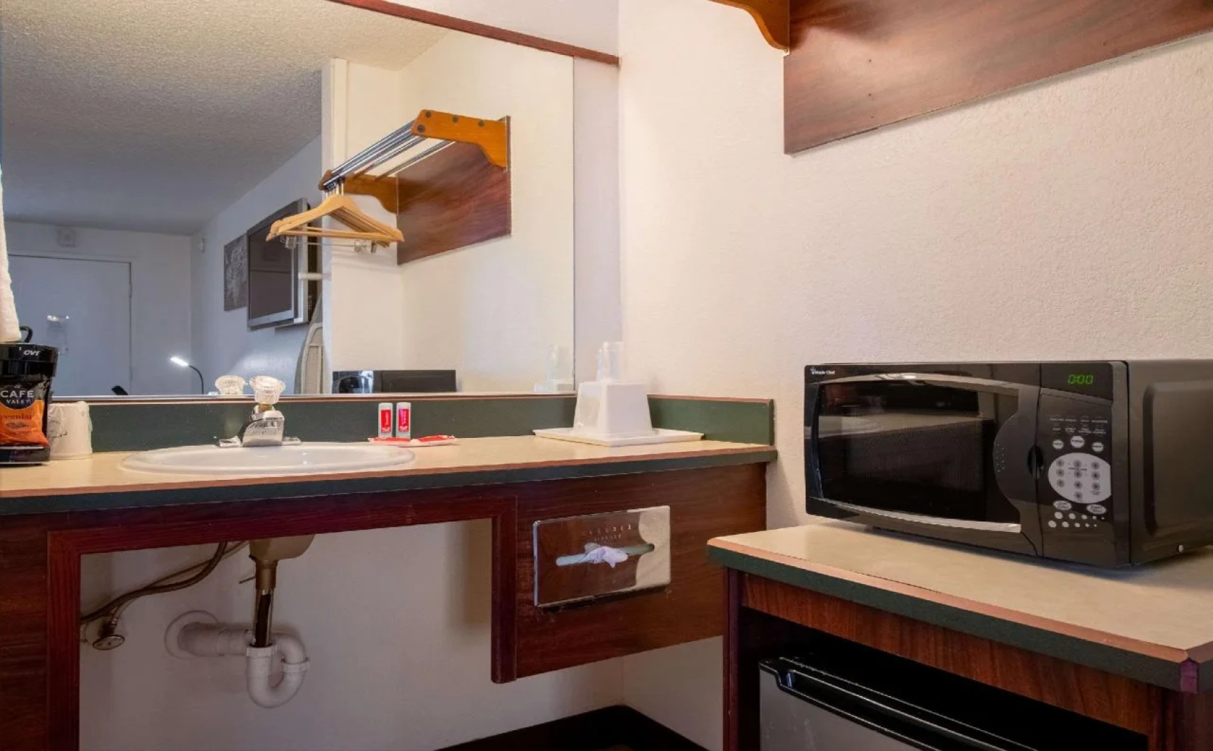 Howard Johnson Inn - Kent
