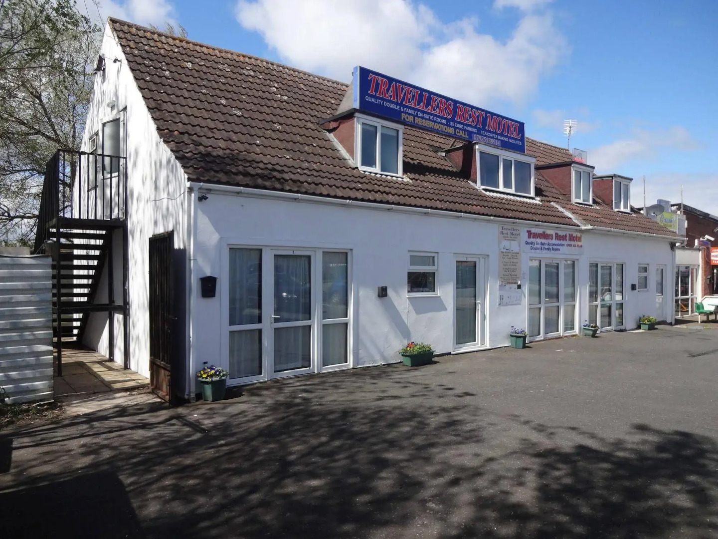 Travellers Rest Motel