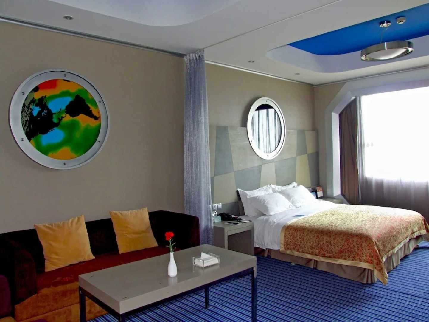 Yaxiang Jinling Palace