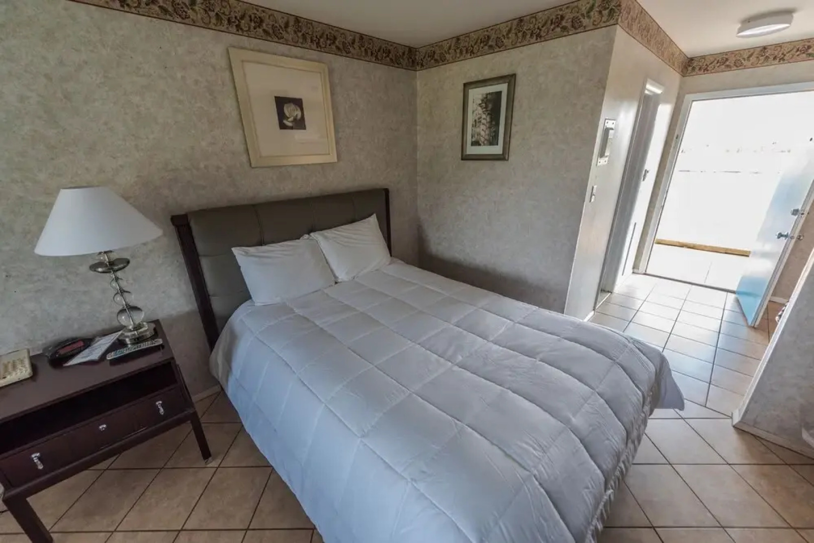 Rodeway Inn at Somers Cove Marina