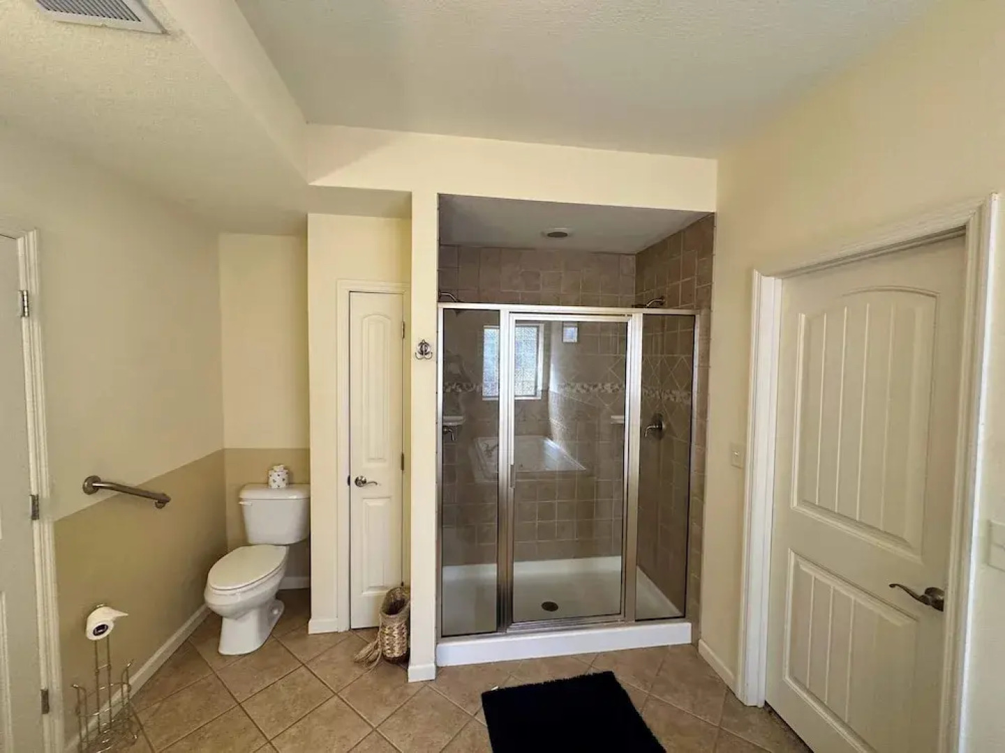 Lake It Easy - Waterfront Getaway With 7 Bedrooms!