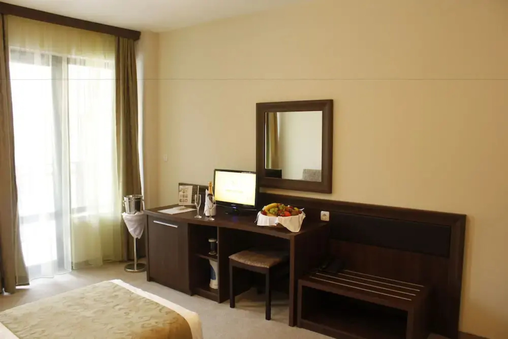 St. Spas Hotel & Balneo Complex