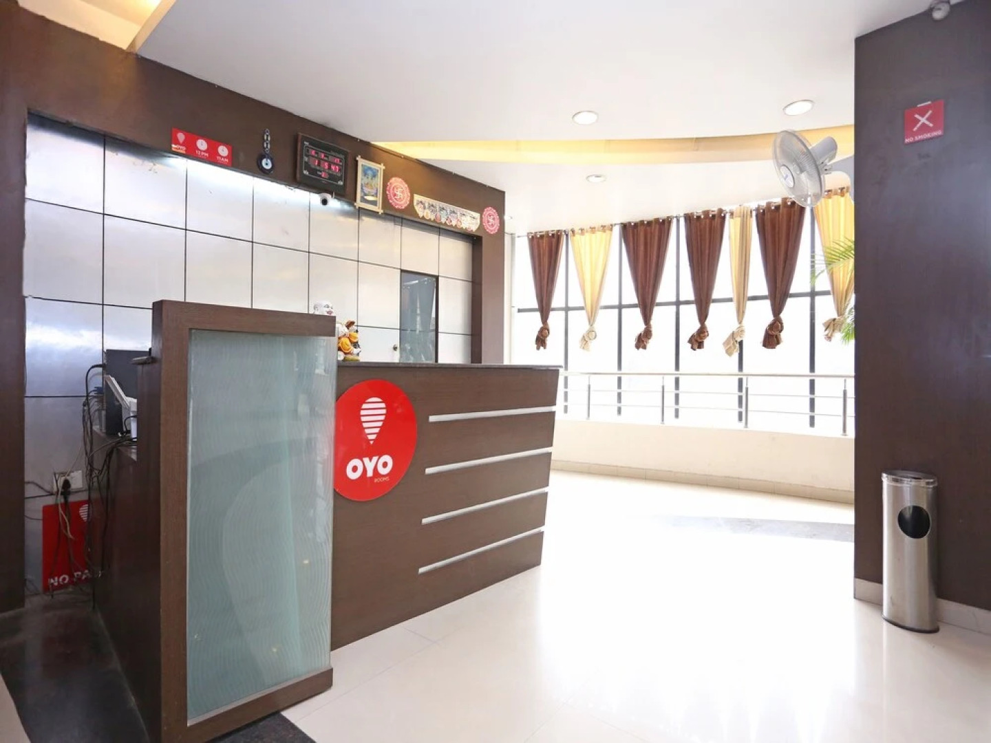 Hotel Rivieraa by OYO Rooms
