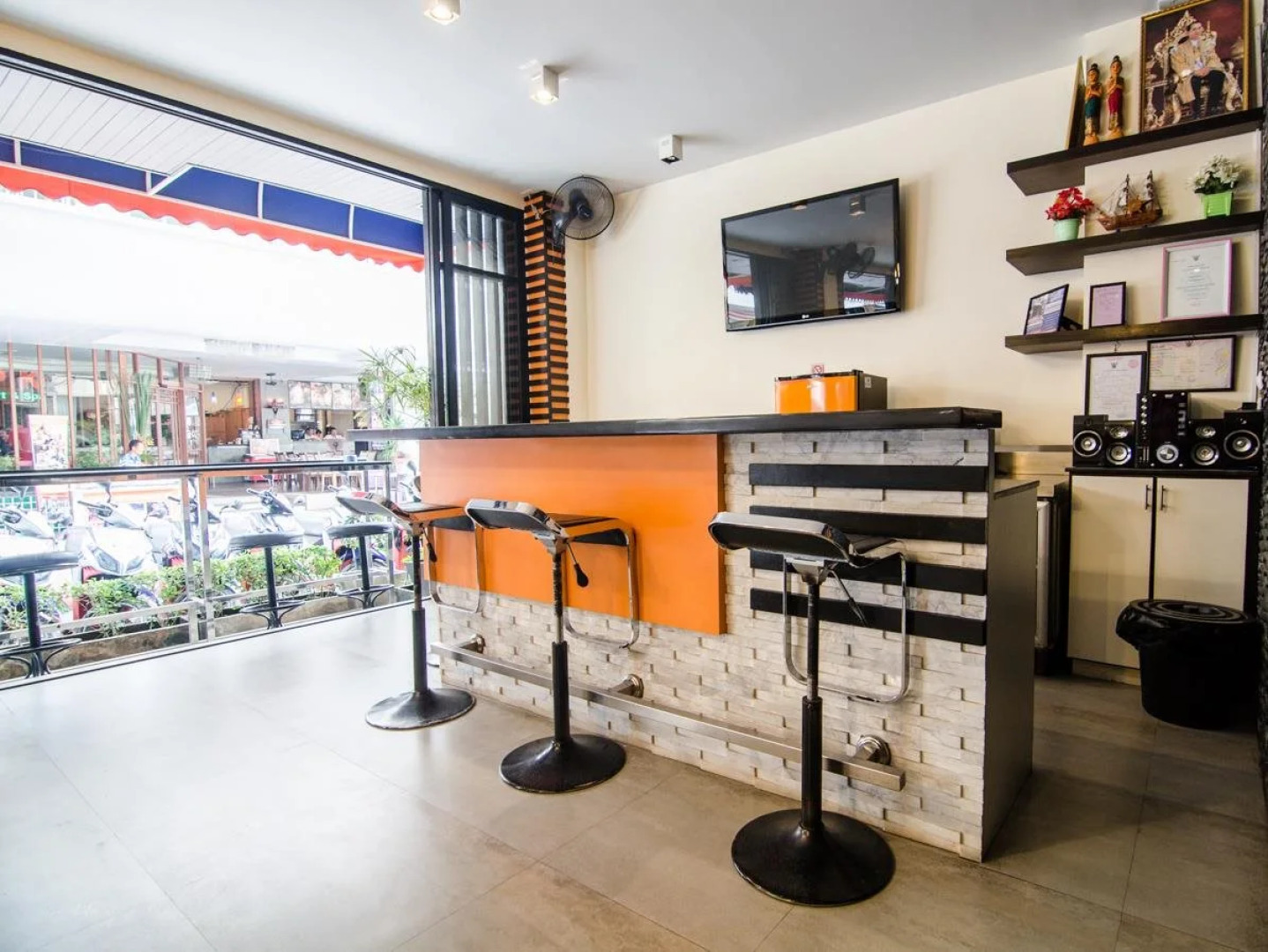 FunDee Boutique Hotel